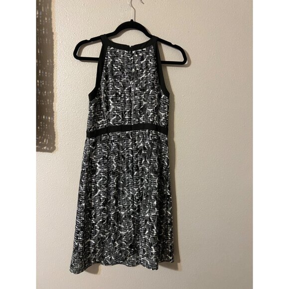 WHBM Sheath Dress 4 Black White Contrast Trim Church Sleeveless Career Washable - Picture 6 of 7